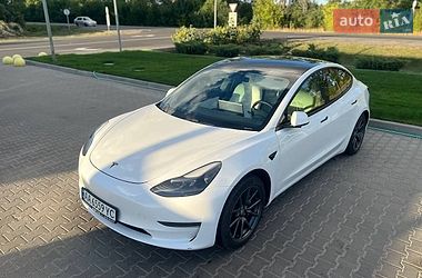 Седан Tesla Model 3 2021 в Києві