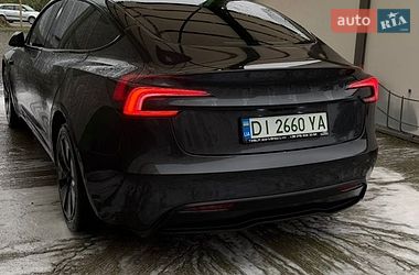 Седан Tesla Model 3 2024 в Хмельницком