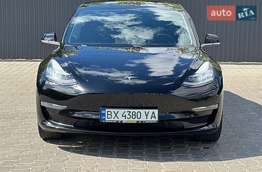 tesla model-3 2019 в Хорошев (Володарск-Волынский) от профессионального продавца Володимир Володимирович Ковальчук