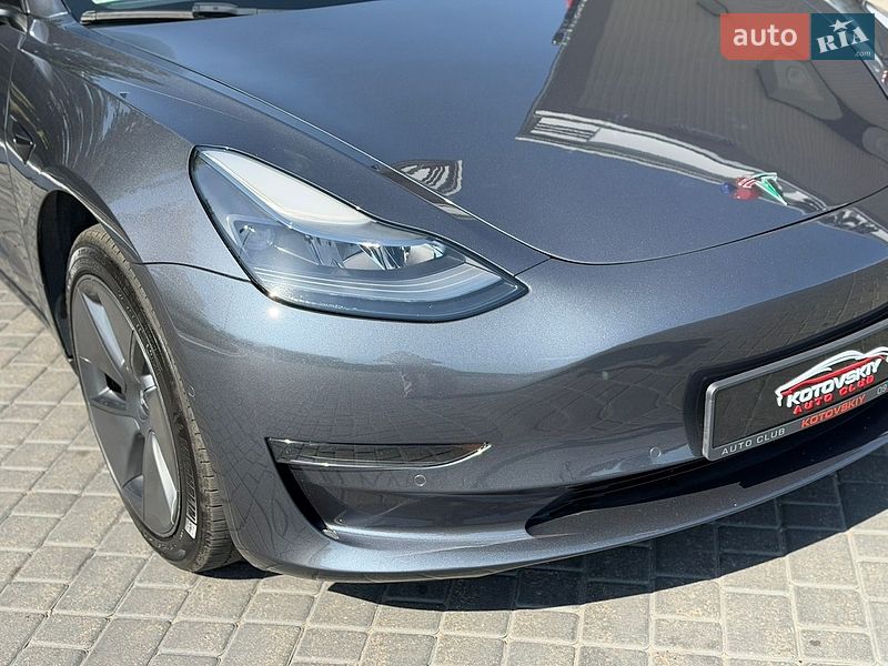 Седан Tesla Model 3 2021 в Одесі