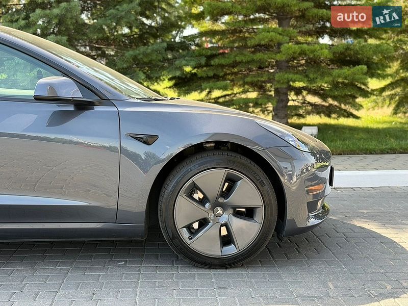 Седан Tesla Model 3 2021 в Одесі