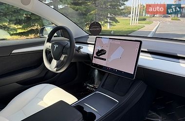 Седан Tesla Model 3 2021 в Одесі