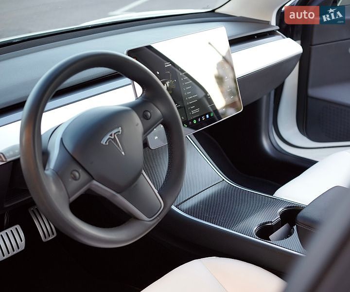 Седан Tesla Model 3 2020 в Софиевской Борщаговке