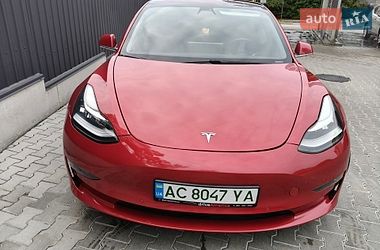 Седан Tesla Model 3 2018 в Луцке