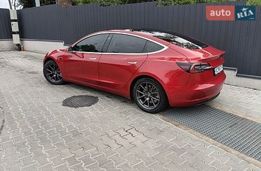 Седан Tesla Model 3 2018 в Луцке