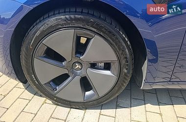 Седан Tesla Model 3 2022 в Луцьку