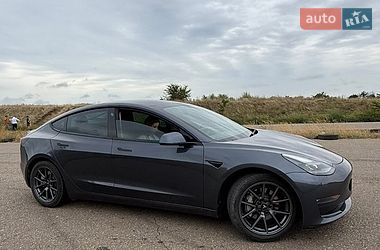 Седан Tesla Model 3 2021 в Одессе