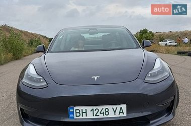 Седан Tesla Model 3 2021 в Одессе