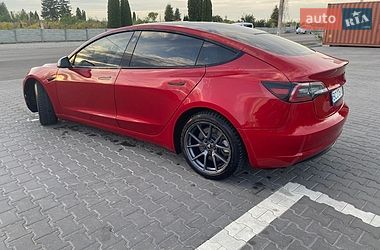 Седан Tesla Model 3 2022 в Киеве