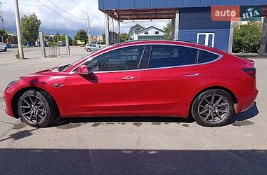 Седан Tesla Model 3 2018 в Вінниці