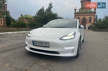 Седан Tesla Model 3 2021 в Кропивницком