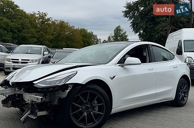 Седан Tesla Model 3 2020 в Дрогобыче