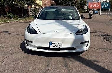 tesla model-3 2019 в Львов от профессионального продавца Олег
