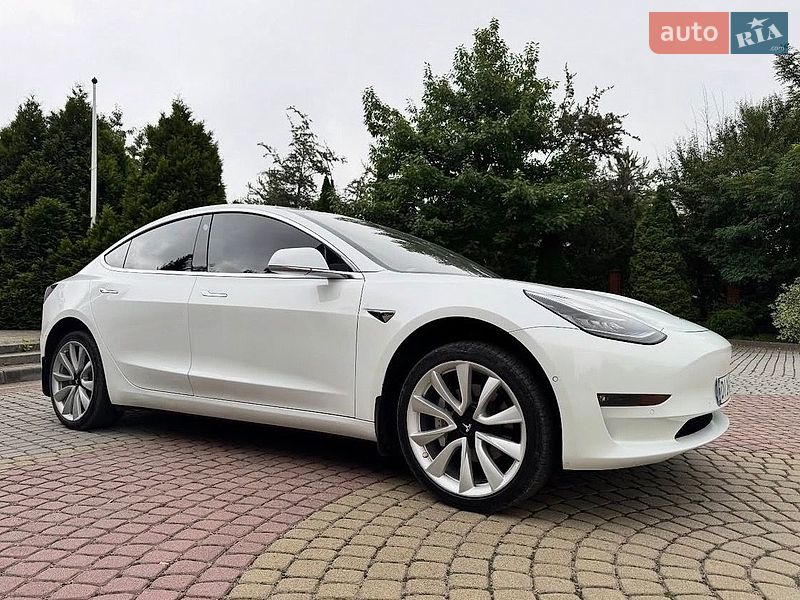 Tesla Model 3 2018 Tesla Model 3 2018