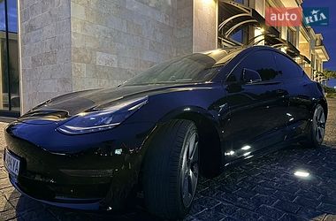 Седан Tesla Model 3 2022 в Львові