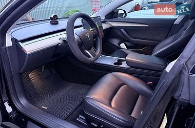 Седан Tesla Model 3 2022 в Львові