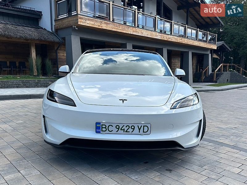 Седан Tesla Model 3 2025 в Львові фото 9 Седан Tesla Model 3 2025 в Львові
