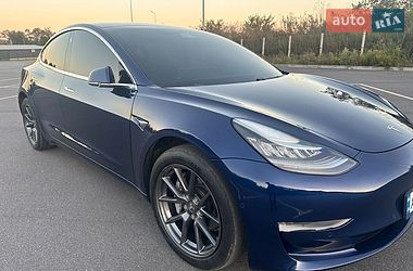 Седан Tesla Model 3 2018 в Вінниці