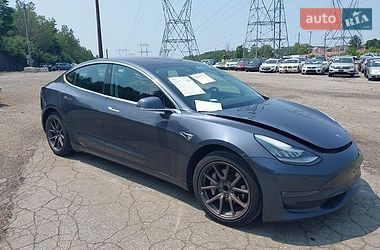 Tesla Model 3 2018