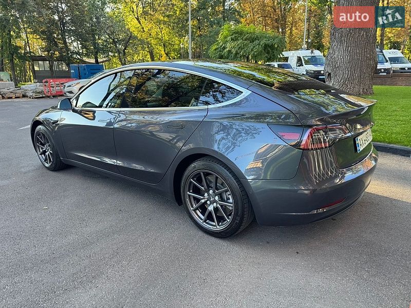 Седан Tesla Model 3 2019 в Харькове