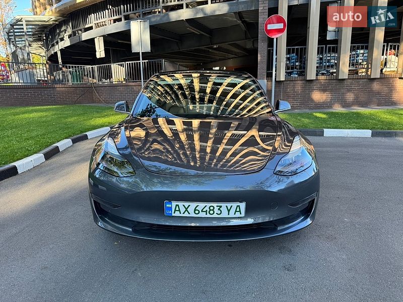 Седан Tesla Model 3 2019 в Харькове