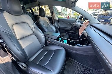 Седан Tesla Model 3 2019 в Харькове