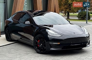 Седан Tesla Model 3 2019 в Луцке