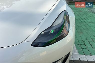 Седан Tesla Model 3 2022 в Києві