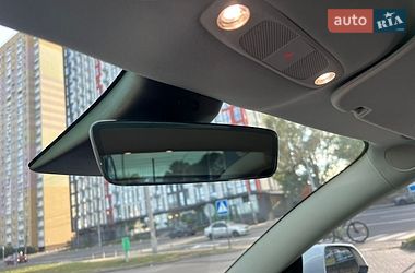 Седан Tesla Model 3 2022 в Києві