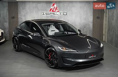 Седан Tesla Model 3 2025 в Одессе
