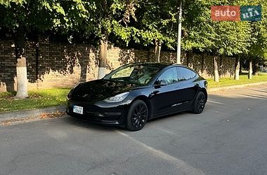 Седан Tesla Model 3 2021 в Києві
