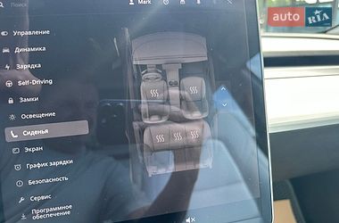 Седан Tesla Model 3 2019 в Луцке