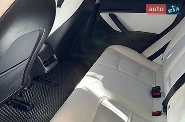 Седан Tesla Model 3 2018 в Калиновке