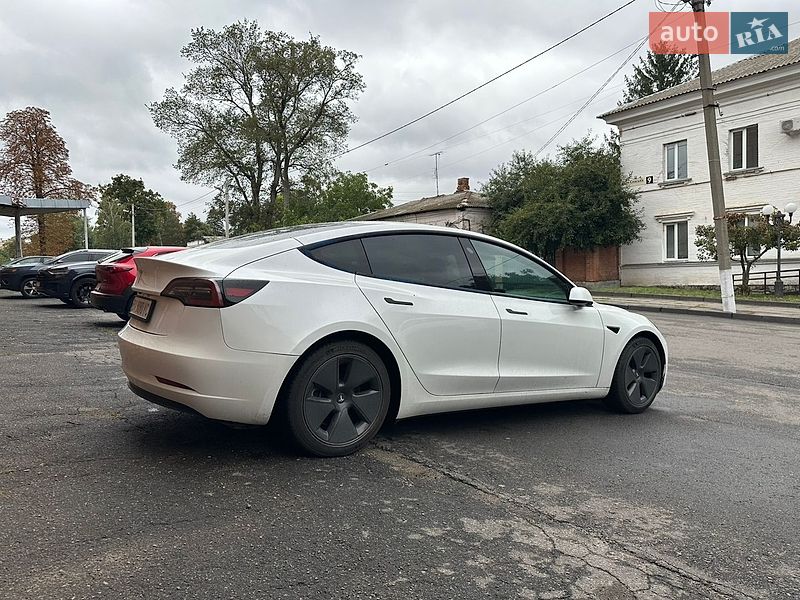 Седан Tesla Model 3 2022 в Полтаве