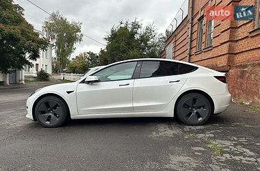 Седан Tesla Model 3 2022 в Полтаве