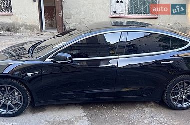 Седан Tesla Model 3 2019 в Дрогобыче