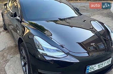Седан Tesla Model 3 2019 в Дрогобыче