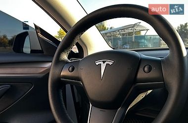 Седан Tesla Model 3 2022 в Києві