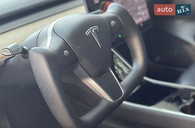 Седан Tesla Model 3 2019 в Новій Водолагі