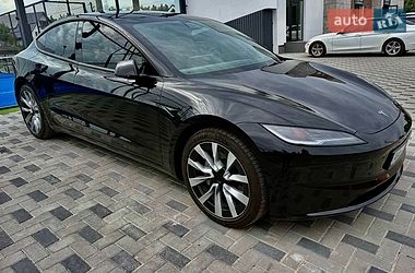 Седан Tesla Model 3 2024 в Киеве