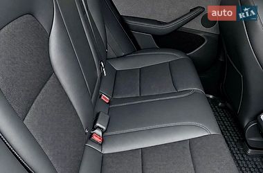Седан Tesla Model 3 2024 в Киеве