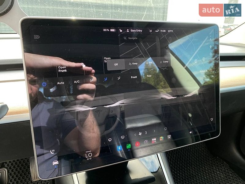 Седан Tesla Model 3 2020 в Львове