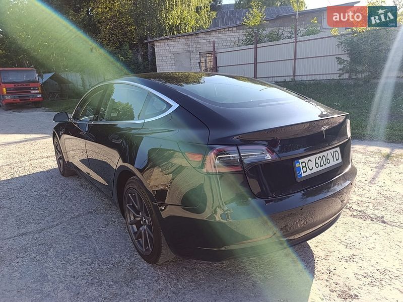 Седан Tesla Model 3 2018 в Львове фото 5 Седан Tesla Model 3 2018 в Львове