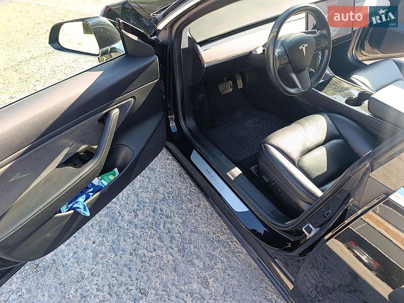 Седан Tesla Model 3 2018 в Львове фото 12 Седан Tesla Model 3 2018 в Львове