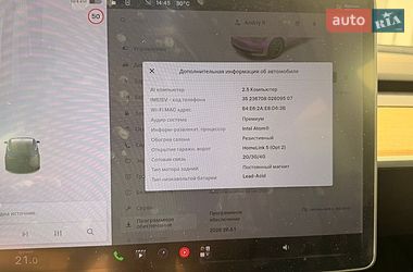 Седан Tesla Model 3 2018 в Ужгороде