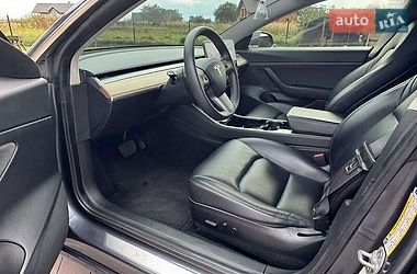 Седан Tesla Model 3 2020 в Вінниці