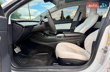 Седан Tesla Model 3 2019 в Кривом Роге