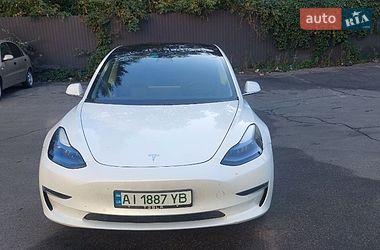 Седан Tesla Model 3 2019 в Києві