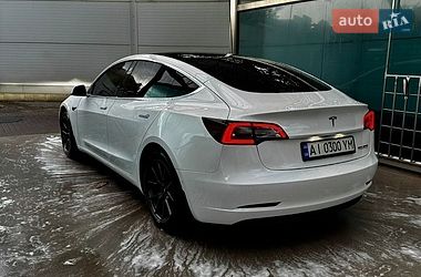 Седан Tesla Model 3 2019 в Киеве