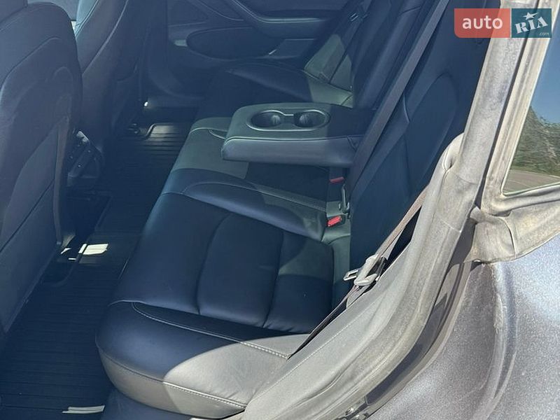 Седан Tesla Model 3 2019 в Запорожье